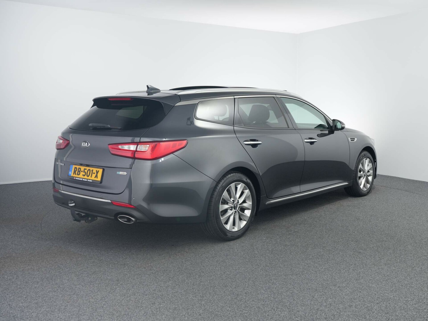 Kia-Optima Sportswagon-1