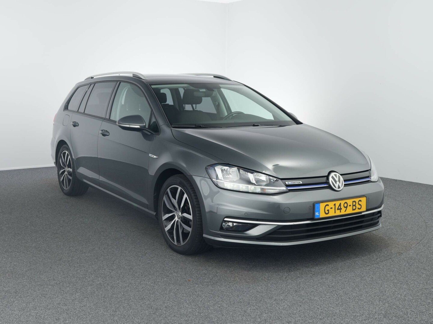 Volkswagen-GOLF Variant-8