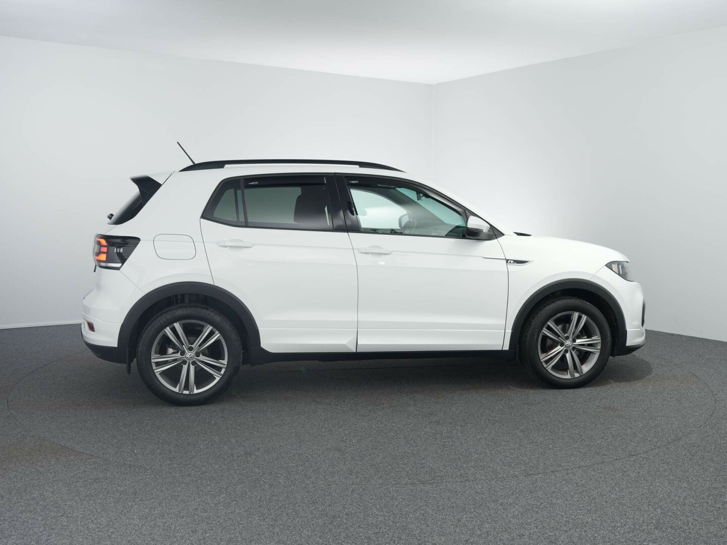 Volkswagen-T-Cross-13