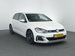 Volkswagen-Golf-8