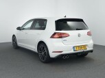 Volkswagen-Golf-9