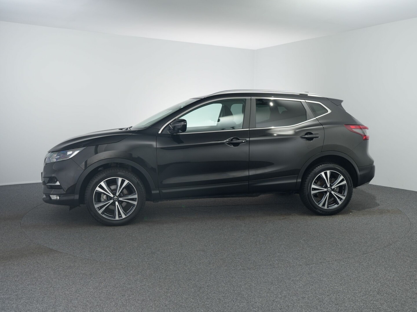 Nissan-QASHQAI-12