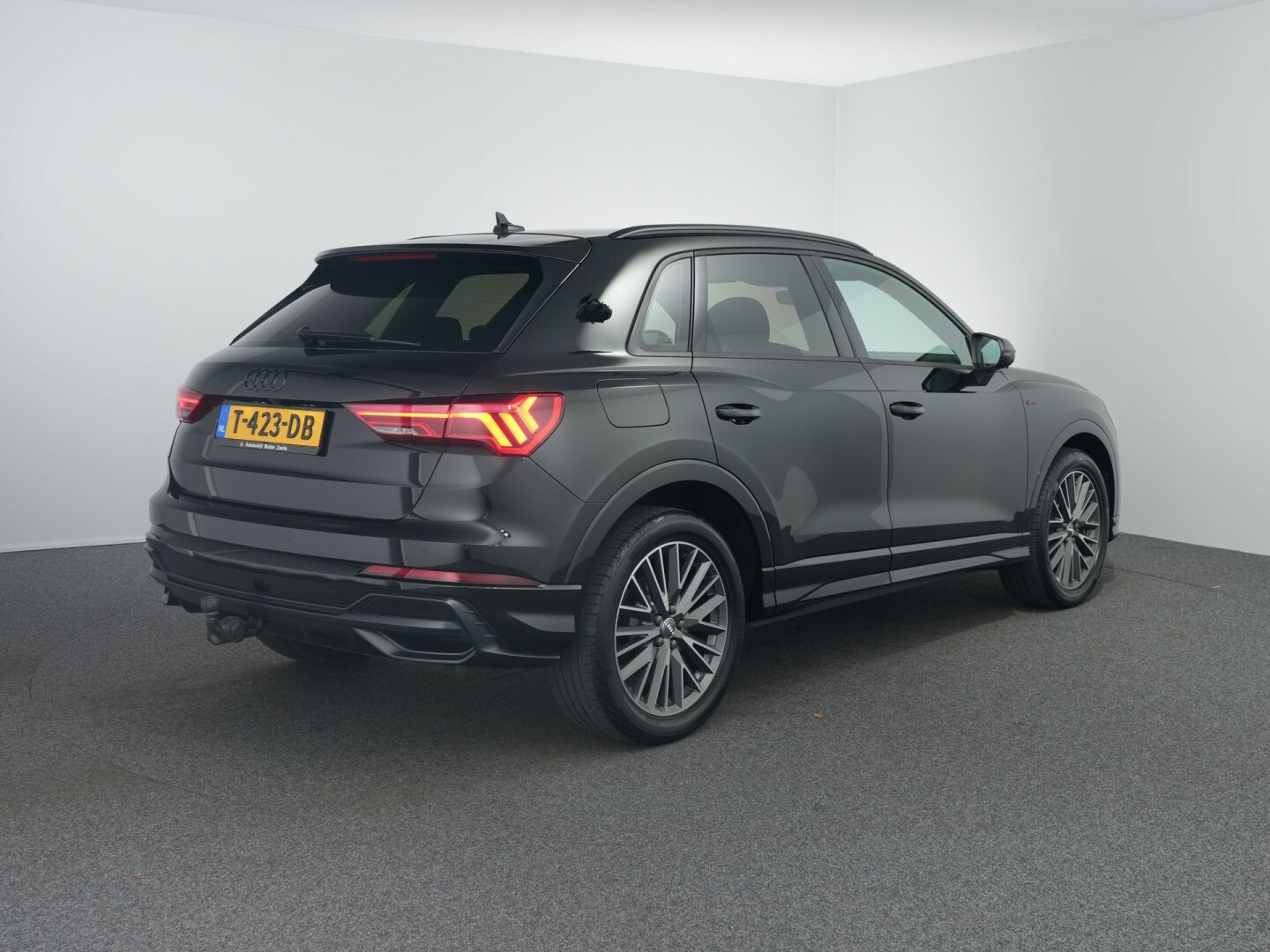 Audi-Q3-1